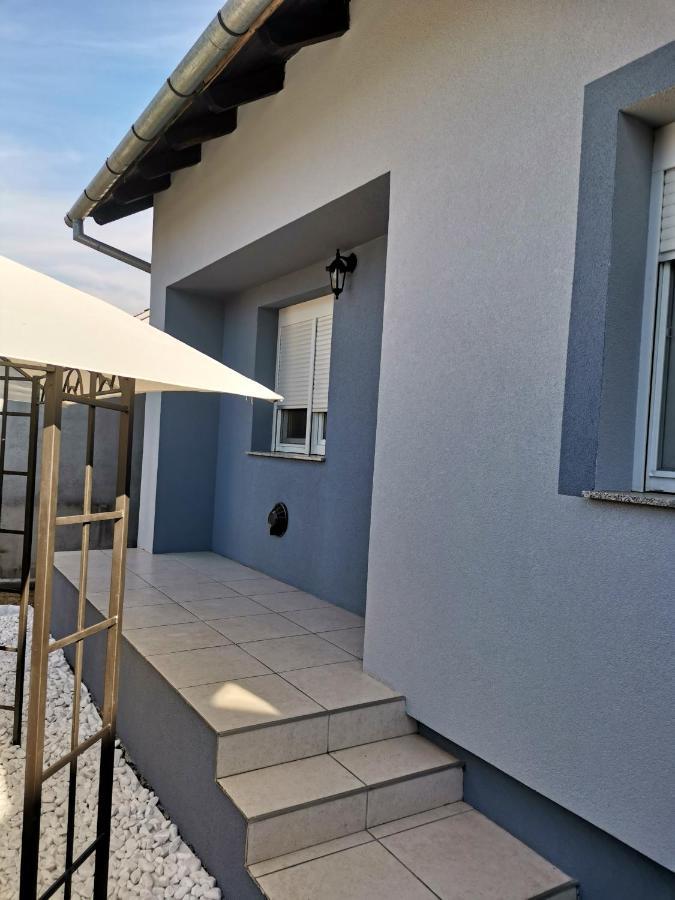 Apartman Lucija Kuca Za Odmor Vukovar Ngoại thất bức ảnh